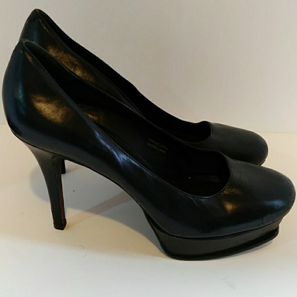 Vera wang lavender heels